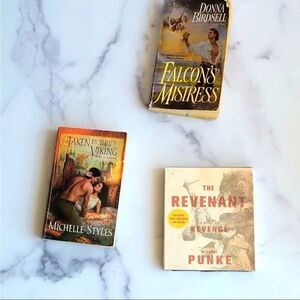 Adult fictiom soft cover books Revenant true cd